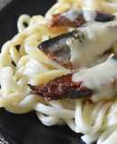 レンジで簡単！さんま蒲焼チーズかけうどん