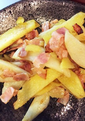 簡単おいしい！じゃがいもとベーコン炒め-レシピのメイン写真