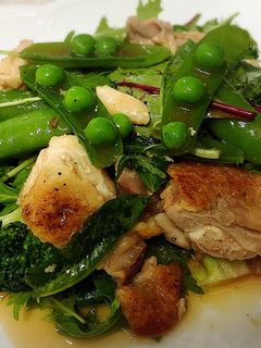 鶏肉と緑野菜たっぷりのボリュームサラダ-レシピのメイン写真