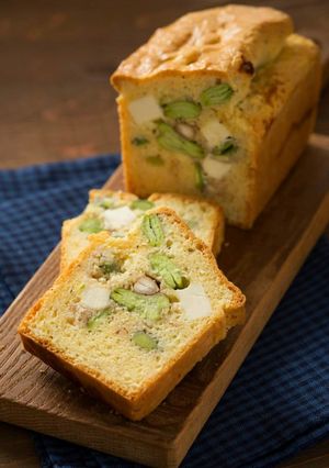 そら豆とクリームチーズの ケークサレ-レシピのメイン写真