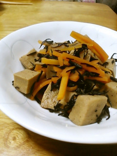 高野豆腐とひじきの煮物-レシピのメイン写真