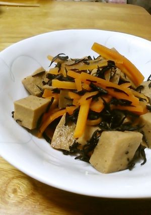 高野豆腐とひじきの煮物-レシピのメイン写真