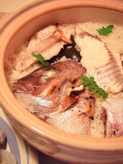 土鍋で炊く旨味しっかりなシンプル鯛めし-レシピのメイン写真