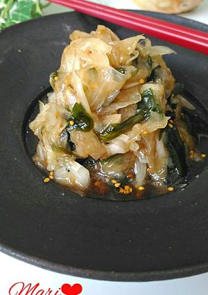 やみつき！新玉とわかめの中華風サラダ-レシピのメイン写真