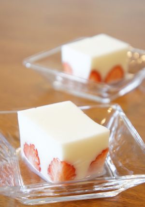 苺の牛乳寒天-レシピのメイン写真