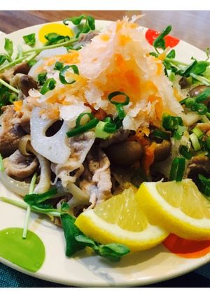 豚細切れと野菜シメジとミゾレ掛け-レシピのメイン写真
