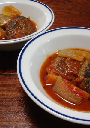 さっぱりおいしい♪トマト煮込みハンバーグ-レシピのメイン写真