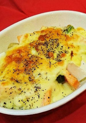アボカドとサーモンの豆乳はんぺんグラタン-レシピのメイン写真