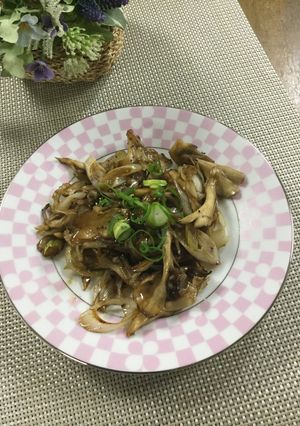 まいたけと長ねぎのオイスターソース炒め♡-レシピのメイン写真