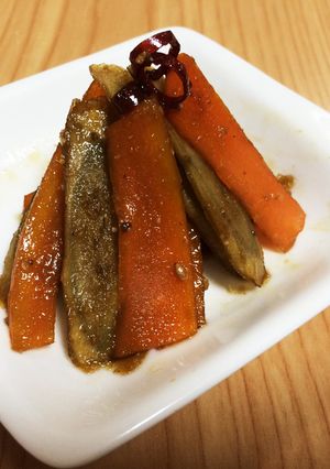 ゴマも主役のキンピラごぼう-レシピのメイン写真