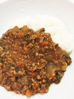 市販のルーで野菜たっぷりキーマカレー-レシピのメイン写真