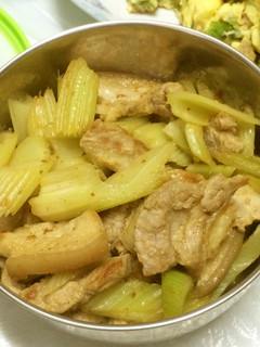 セロリと豚バラ肉のXO醤炒め-レシピのメイン写真