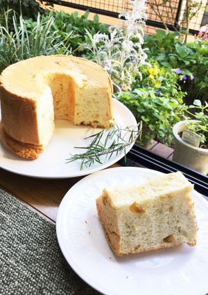 コーンとローズマリーのシフォンケーキ-レシピのメイン写真