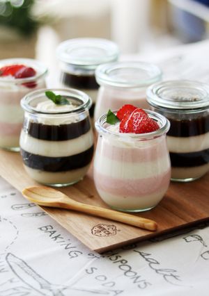 WECKで　コーヒー＆苺のしましまゼリー-レシピのメイン写真