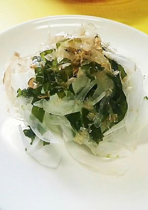 美味しい、簡単！新玉葱サラダ♪-レシピのメイン写真