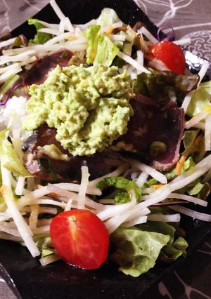 アボカドタルタルの鰹のたたき丼-レシピのメイン写真