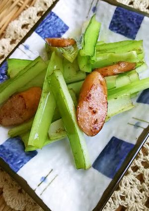☆うるいの炒め物☆うるいって美味しいです-レシピのメイン写真