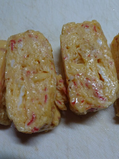 ボリュームかにかま卵焼き-レシピのメイン写真