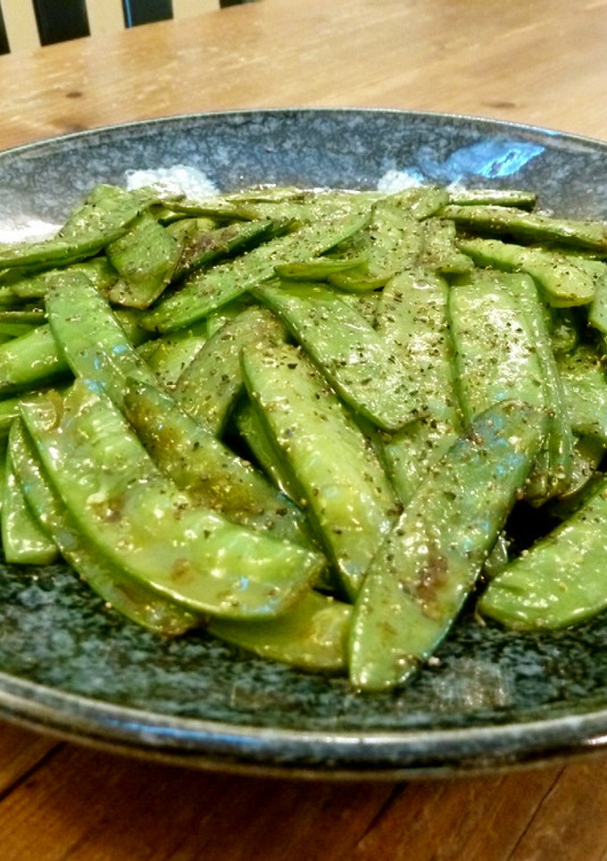 大量消費に♪簡単絹さやのバター醤油炒め-レシピのメイン写真