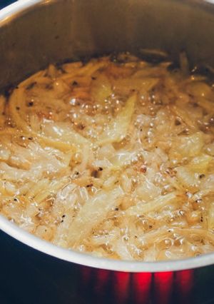 すべてのカレーに効く!揚げ玉ねぎオイル-レシピのメイン写真