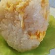 玉ねぎドレッシングのいりたまごおにぎり