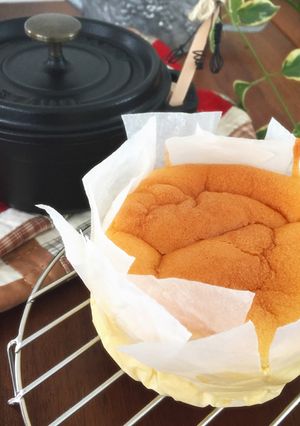 ストウブミニ(12)でスポンジケーキ-レシピのメイン写真
