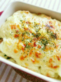 鮭と卵とほうれん草のチーズソースグラタン-レシピのメイン写真