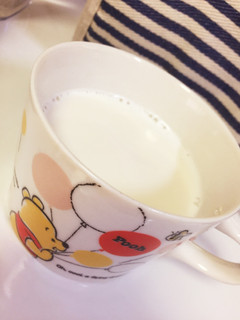 バニラの香りの甘ーいホットミルク-レシピのメイン写真
