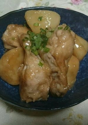 ほっこり味♡手羽元と新じゃがの照り煮-レシピのメイン写真