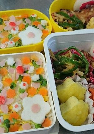 お弁当で応援☆フラワーボックス弁当♪デコ-レシピのメイン写真