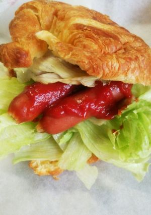 クロワッサンでホットドック❤-レシピのメイン写真