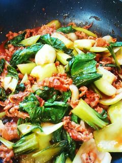 チンゲン菜と牛肉のピリ辛炒め-レシピのメイン写真