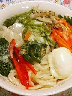 温玉シーザーサラダうどん-レシピのメイン写真
