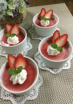 なめらか！苺の桃色プリン♡-レシピのメイン写真