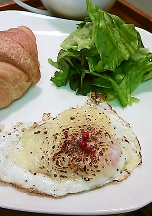 とろけるチーズの目玉焼き-レシピのメイン写真