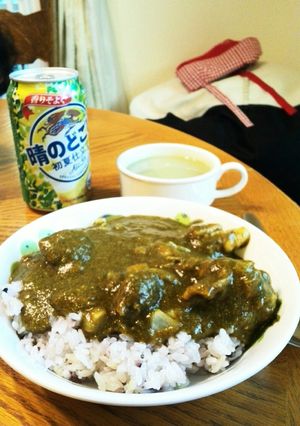 小松菜と新タマネギのグリーンチキンカレー-レシピのメイン写真