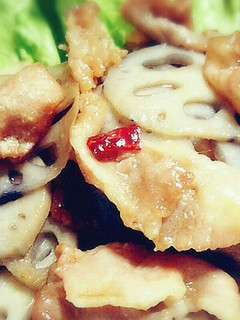 みんな大好き甘辛!れんこんと豚肉の炒め物-レシピのメイン写真