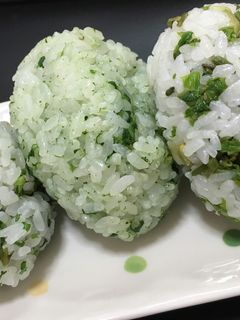 山菜食べよう!ヨモギおにぎり-レシピのメイン写真
