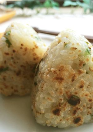 栄養オイル✿カリッふわ～焼きおにぎり-レシピのメイン写真