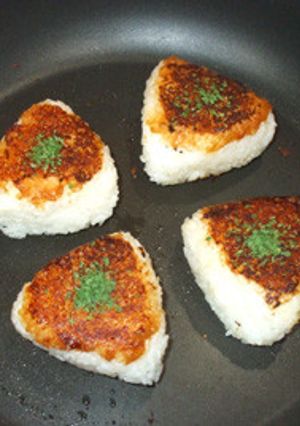 焼おにぎり♪残りご飯+山椒+味噌-レシピのメイン写真