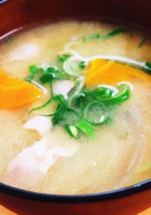 コク旨☆ベーコンのお味噌汁♪-レシピのメイン写真