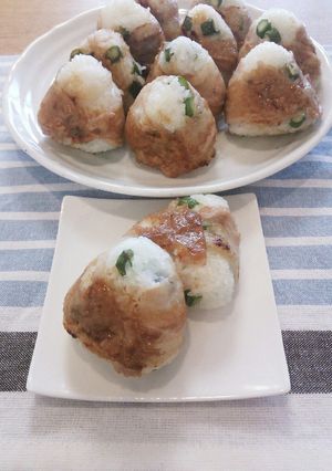 シャキッと☆肉巻きおにぎりアスパラ入り-レシピのメイン写真