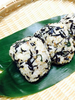 ヒジキと大葉のおにぎり-レシピのメイン写真