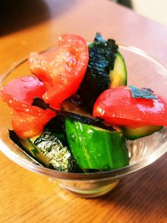 トマトときゅうりの簡単サラダ♬-レシピのメイン写真