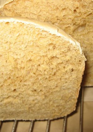 薄力粉とホエーでふわふわ黒糖食パン♪-レシピのメイン写真