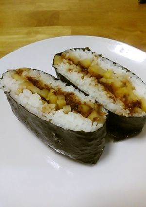 かつおぶしとたくあんのおにぎらず-レシピのメイン写真