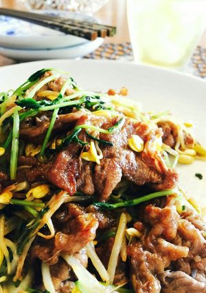 話題入☆大豆もやしと豆苗の牛肉サラダ-レシピのメイン写真