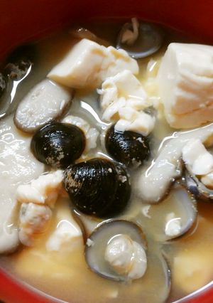簡単！朝食しじみと椎茸 豆腐のお味噌汁♪-レシピのメイン写真