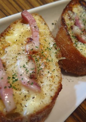 カルボ風♪バケットでフレンチトースト-レシピのメイン写真
