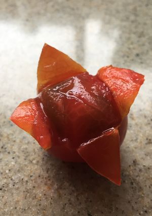 お弁当の飾りに！トマトの飾り切り-レシピのメイン写真